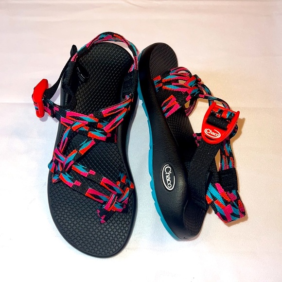 ⭐️ Chaco Sandals - Picture 2 of 10